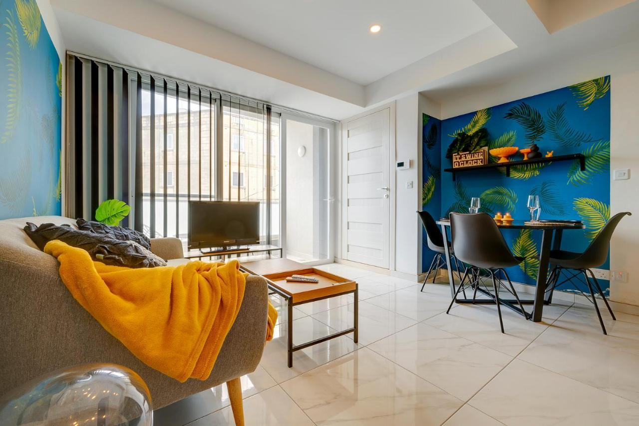 Modern 1Br Apartment Central Location 그지라 외부 사진